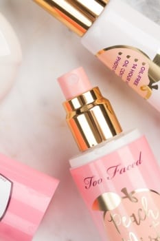 Too Faced Peaches and cream collection Peach Mist mattifying setting spray-02